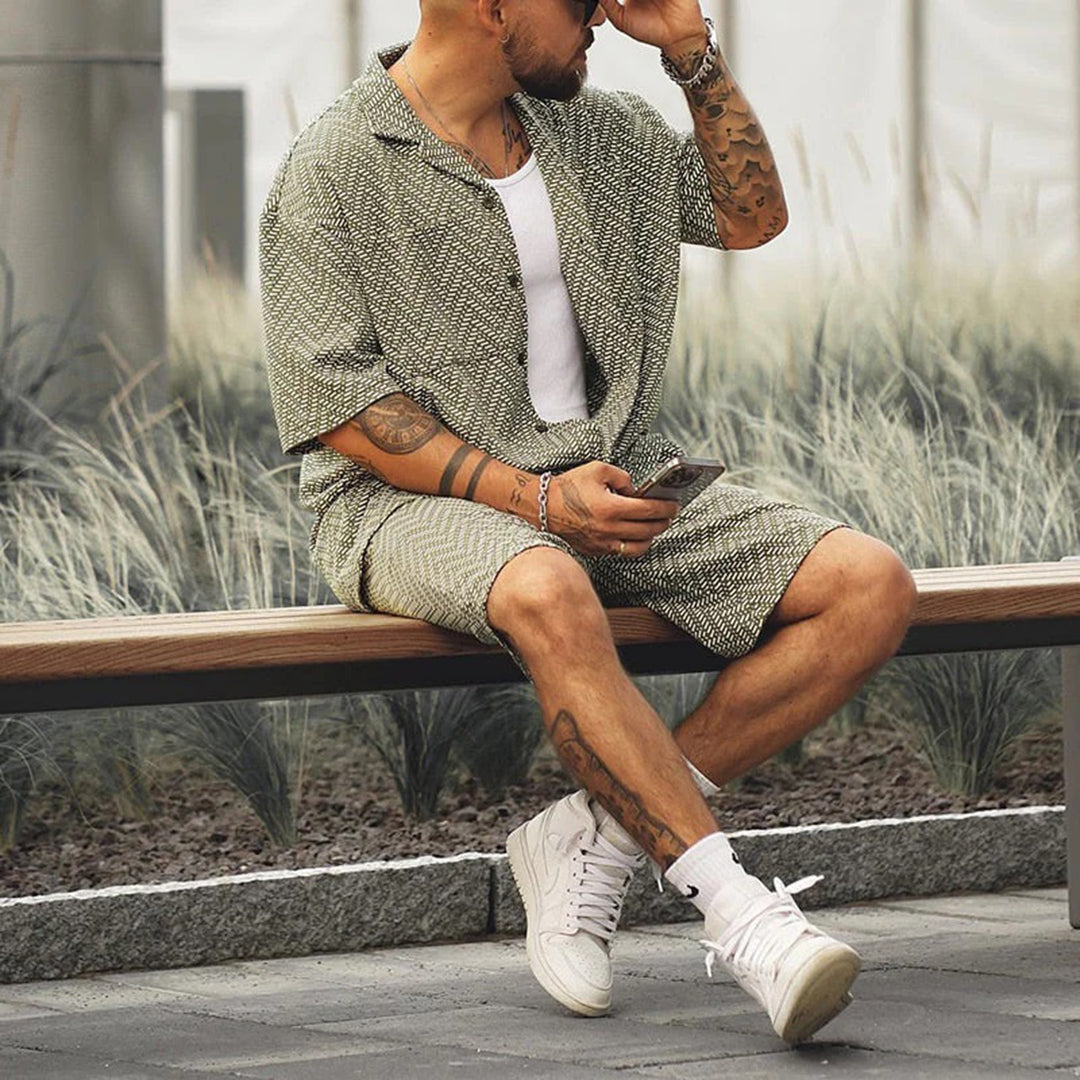 Dimitri-Stijlvolle-Zomerset-Met-Luxe-Shorts-En-Shirt-2.jpg