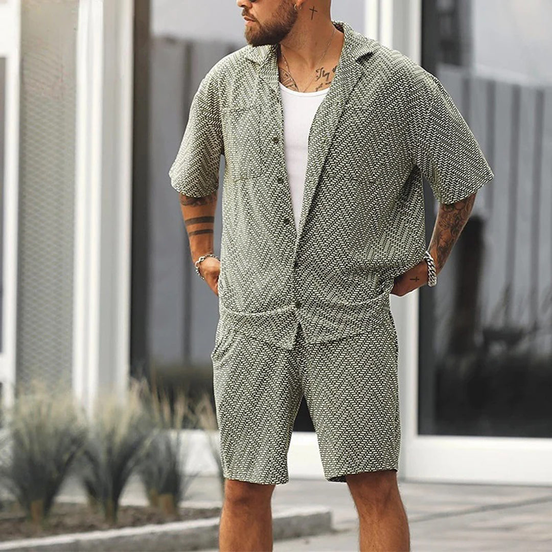 Dimitri-Stijlvolle-Zomerset-Met-Luxe-Shorts-En-Shirt.jpg